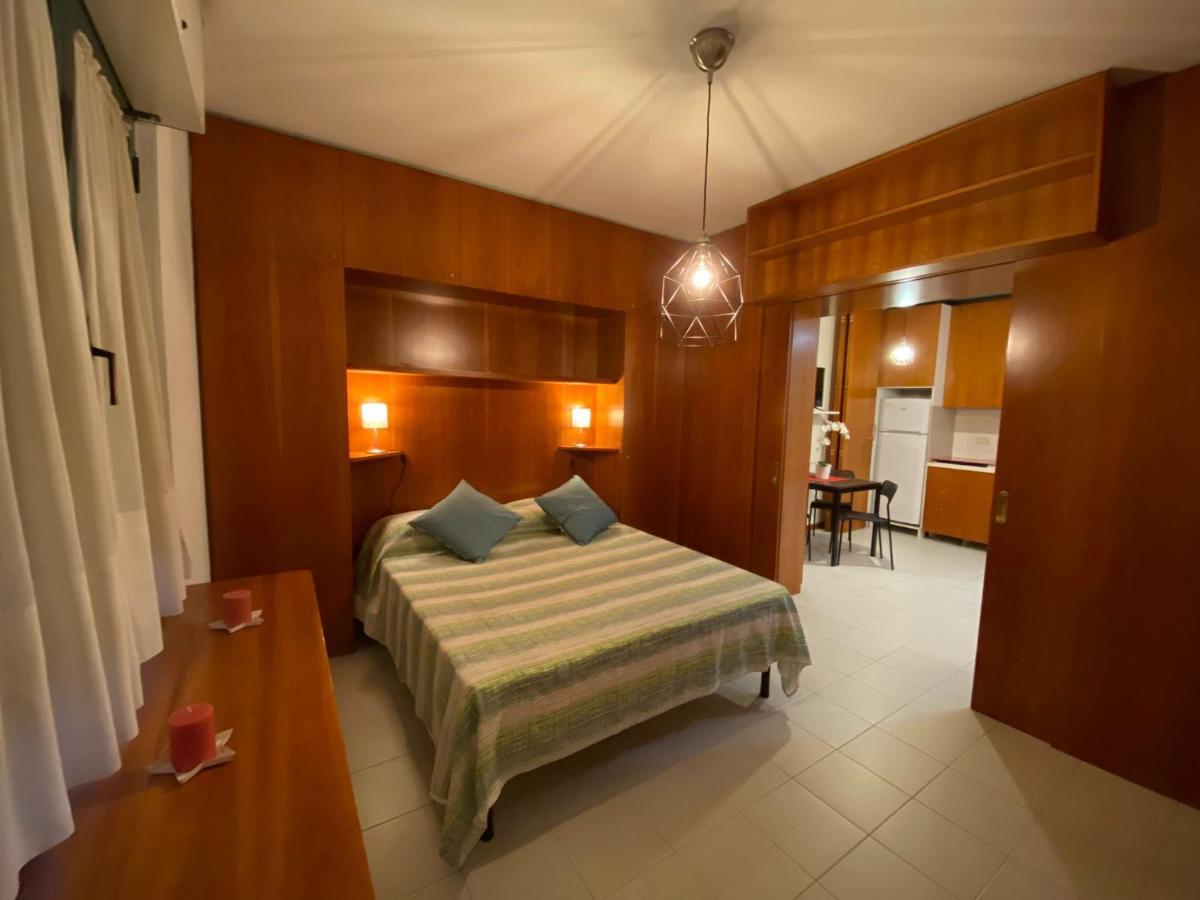 Apartamento Armellini Latina Exterior foto